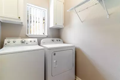 110 Indian Hawthorn, Lake Jackson, TX 77566 - Photo 37