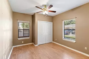 110 Indian Hawthorn, Lake Jackson, TX 77566 - Photo 27