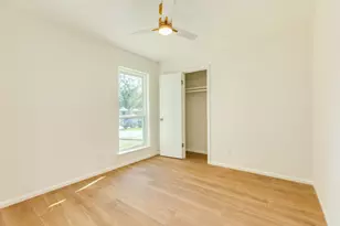 54 Blackgum Ct, Lake Jackson, TX 77566 - Photo 17