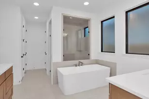18019 Serene Hvn St, Houston, TX 77598 - Photo 7