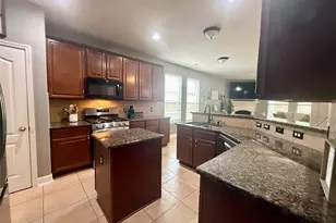 31310 Evergreen Park Ln, Conroe, TX 77385 - Photo 7