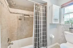 2027 Woodland Valley Dr, Kingwood, TX 77339 - Photo 37