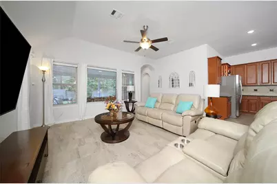 169 Bluebell Woods Way, Conroe, TX 77318 - Photo 5