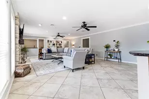 1705 Country Club Blvd, Sugar Land, TX 77478 - Photo 15