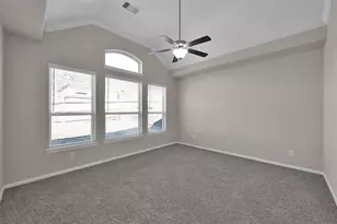 419 Stonebrook Ln, Conroe, TX 77304 - Photo 11