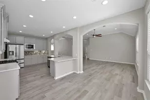 419 Stonebrook Ln, Conroe, TX 77304 - Photo 7