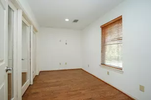 10302 Great Plains Ln, Houston, TX 77064 - Photo 11