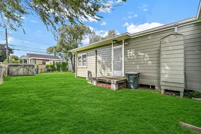 4611 Avenue S, Galveston, TX 77551 - Photo 27