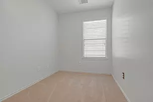 218 Blushwood Pl, The Woodlands, TX 77382 - Photo 13