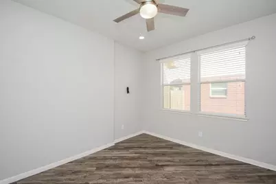 6527 Capridge Drive, Houston, TX 77048 - Photo 13