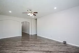 6527 Capridge Dr, Houston, TX 77048 - Photo 7