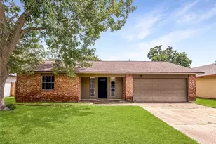 1413 Bay Ridge Blvd, Bay City, TX 77414 - Photo 1