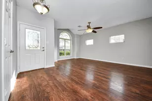 1945 Dorothy Ln, Sealy, TX 77474 - Photo 11