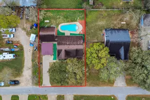 1945 Dorothy Ln, Sealy, TX 77474 - Photo 5