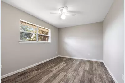 9627 N Glenwood Forest Drive, Houston, TX 77078 - Photo 7