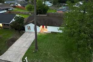 12115 Wood Forest Dr, Houston, TX 77013 - Photo 9