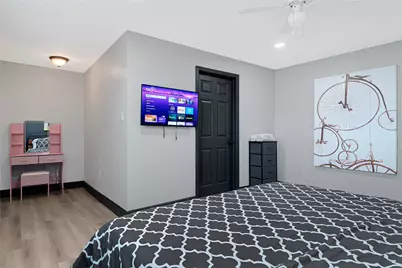 12115 Wood Forest Drive, Houston, TX 77013 - Photo 35