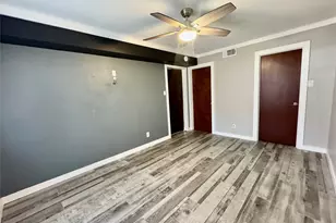 829 Wax Myrtle Ln, Houston, TX 77079 - Photo 9