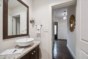 2114 Driscoll St, Houston, TX 77019 - Photo 9