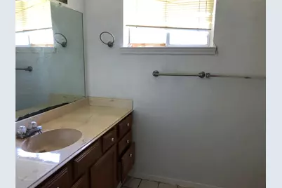 8807 Edgemoor Drive, Houston, TX 77036 - Photo 7