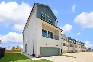 5627 Camino Encantado Dr, Houston, TX 77091 - Photo 3