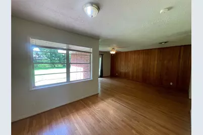 5042 Grape Street, Houston, TX 77096 - Photo 9