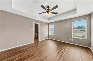 504 Leaf Cluster Ct E, Conroe, TX 77301 - Photo 9