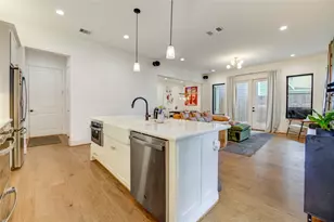 3515 Huntsford Dr, Houston, TX 77008 - Photo 3