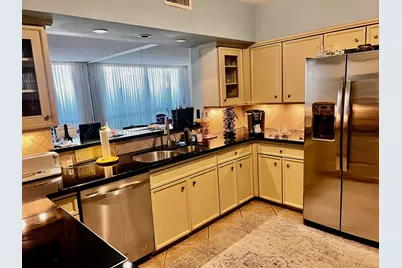 5001 Woodway Drive #104, Houston, TX 77056 - Photo 9