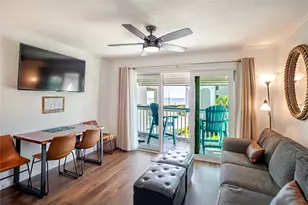 6102 Seawall Blvd, Galveston, TX 77551 - Photo 3