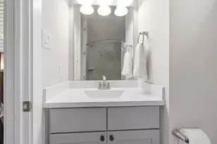 3530 Napavine Ln, Houston, TX 77008 - Photo 39