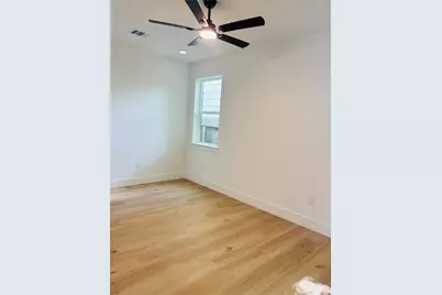2010 Yates Street, Houston, TX 77020 - Photo 9