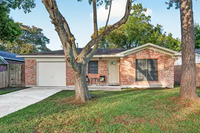 313 S Carroll Street, La Porte, TX 77571 - Photo 1