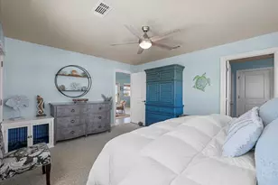 808 Pinata Dr, Crystal Beach, TX 77650 - Photo 23