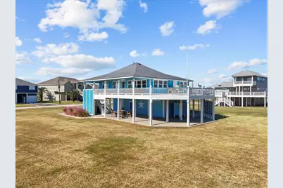 808 Pinata Drive, Crystal Beach, TX 77650 - Photo 11