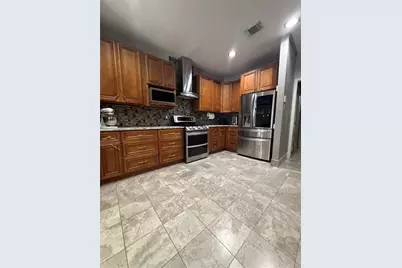 9718 Crystal Boulevard, Baytown, TX 77521 - Photo 13