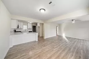 6829 Japonica St, Houston, TX 77087 - Photo 19