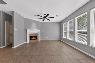 102 N Queenscliff Circle, Spring, TX 77382 - Photo 9