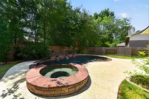 102 N Queenscliff Cir, Spring, TX 77382 - Photo 5