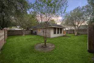 9931 Elm Meadow Trail, Houston, TX 77064 - Photo 19