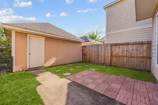 8018 Grow Ln, Houston, TX 77040 - Photo 23