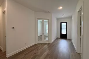 9203 Boardwalk Shore Dr, Baytown, TX 77521 - Photo 5