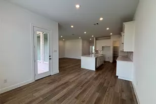 9203 Boardwalk Shore Dr, Baytown, TX 77521 - Photo 13