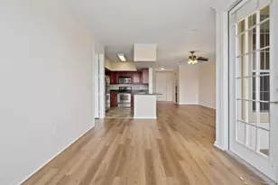 7575 Kirby Dr, Houston, TX 77030 - Photo 7