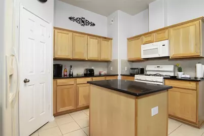 306 King William Drive, La Porte, TX 77571 - Photo 15