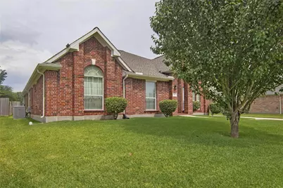 306 King William Drive, La Porte, TX 77571 - Photo 5