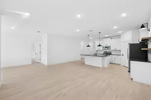 518 Monarch Trl, Huntsville, TX 77340 - Photo 5