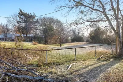 217 W Hill St, Navasota, TX 77868 - Photo 17