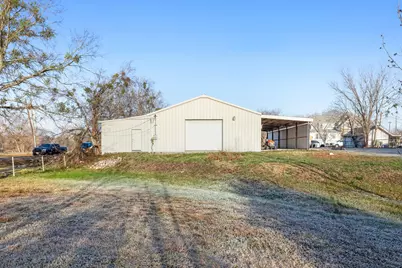 217 W Hill St, Navasota, TX 77868 - Photo 15