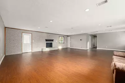 811 Strange Drive, Richmond, TX 77406 - Photo 9